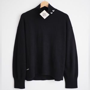 Anya Hindmarch cashmere long sleeve pullover Uniqlo sweater NEW